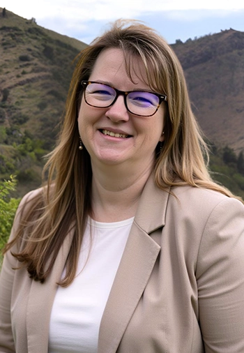 lori operations manager